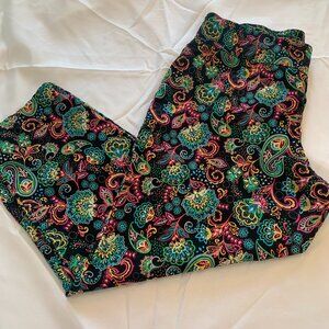 Attyre Black Womens Pants 18W with cute paisley vibrant print